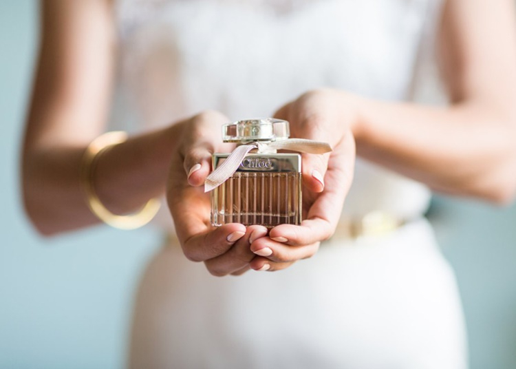 Esküvői parfüm kiválasztása – Tippek!