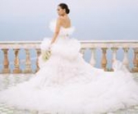 Íme a világ legnagyobb menyasszonyi ruhája!
